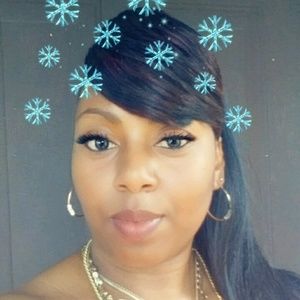 Meet your Posher, Tomeka